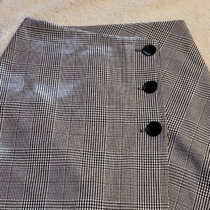 T Tahari Black and White Checkered Pencil Skirt